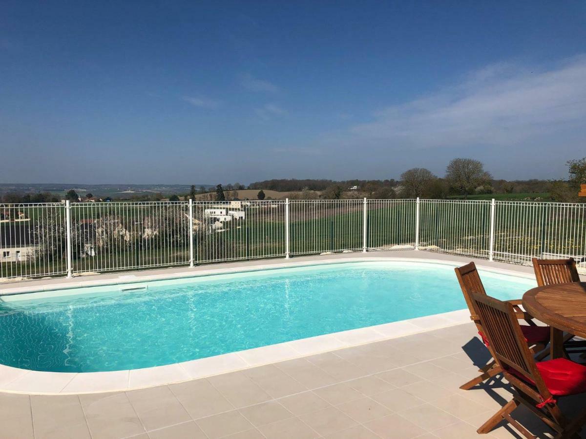 Gite Montgolfière 6 Personnes Châtellerault Esterno foto